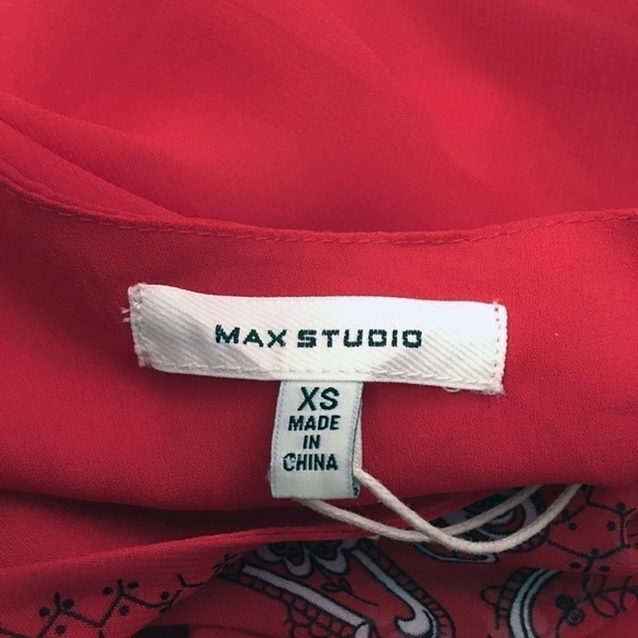 MAX Studio Asymmetrical Handkerchief Hanky Hem Red Graphic Print Butterflies - Picture 8 of 12